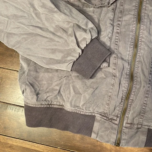 🪴Sold🪴 “Young Fabulous & Broke” Bomber Jacket🪴 - Picture 4 of 13